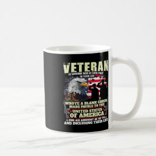 Caneca De Café Veterano Escreveu Vazio Checando Família Veterana
