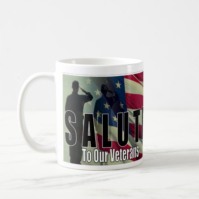 Caneca De Café Veteranos (A dynamic close-up of a coffee mug featuring a bold design that reads 'SALUTE To Our Veterans.)