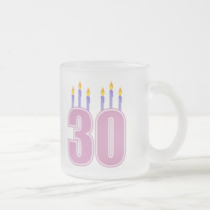 Caneca De Café Vidro Jateado 30 velas do aniversário (rosa/roxo)