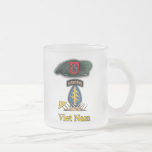 Caneca De Café Vidro Jateado 7 verde berets vietnam vets frosty Mug