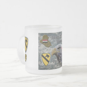 Caneca De Café Vidro Jateado Divisão de Cavalaria da rua - Veterano do Iraque