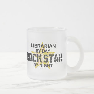 Caneca De Café Vidro Jateado Estrela do rock do bibliotecário em a noite