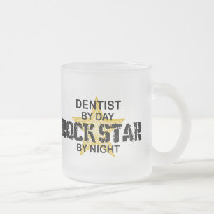 Caneca De Café Vidro Jateado Estrela do rock do dentista em a noite
