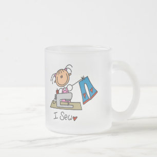 Caneca De Café Vidro Jateado Eu Costuro Camisetas e Presentes