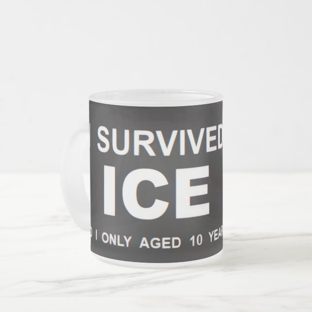 Caneca De Café Vidro Jateado Eu Sobrevivi ao ICE  (Frente Esquerda)
