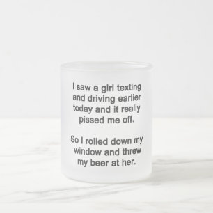 Caneca De Café Vidro Jateado Eu Vi uma Garota Enviando Mensagens de Texto