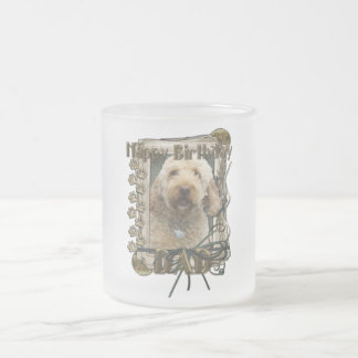 Caneca De Café Vidro Jateado Feliz aniversario - patas de pedra - GoldenDoodle