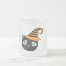 Gato Preto com Olhos Tristes e Chapéu Branco