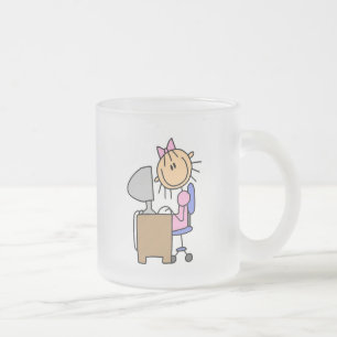 Caneca De Café Vidro Jateado Menina no computador