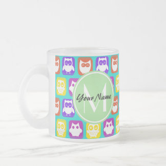 Caneca De Café Vidro Jateado Monograma Personalizado Colorido de Neon Owl, Pers