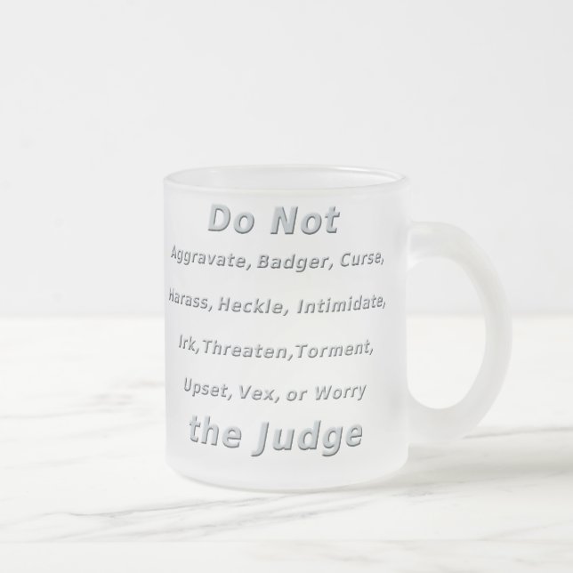 Caneca De Café Vidro Jateado Não irk o juiz (Direita)