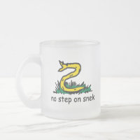Nenhum passo no meme snek Gadsden paródia SnekRigh