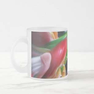 Caneca De Café Vidro Jateado Reflexões Vibrantes de Tulipas de Abstrato