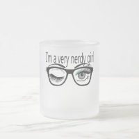 Sou uma garota muito nerd com sombra de olhos verd