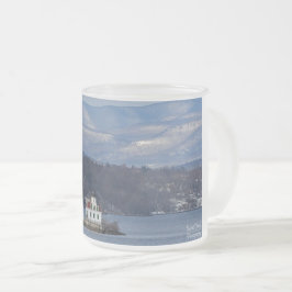 Caneca De Café Vidro Jateado Vista de inverno do farol de Esopus Meadows