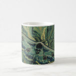 Caneca De Café Vincent van Gogh - Excelente Peacock Moth<br><div class="desc">O excelente Peacock Moth (1889), de Vincent van Gogh, é uma pintura típica de arte fina e apos impressionismo de vida. Um inseto, o Imperador Mama, em um jardim de primavera com flores de Calla Lily e outras plantas. Van Gogh chamou-lhe "traça da cabeça da morte" e pintou um crânio...</div>