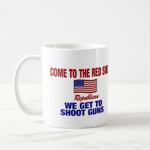 Caneca De Café Vindo ao lado vermelho - nós obtemos armas do