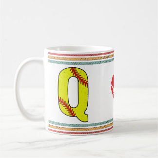 Caneca De Café Vintage Retro Softball Letter Q Sports