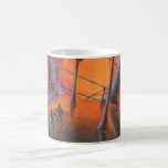 Caneca De Café Vintage Science Fiction, Orange Sun e Aliens<br><div class="desc">Ilustração vintage: planetas futuristas de ficção científica e imagem espacial. Um clássico design de quadrinhos retrô de ficção científica apresentando astronautas alienígenas em um planeta com torres comunicações ou elétricas e um enorme sol laranja brilhando.</div>