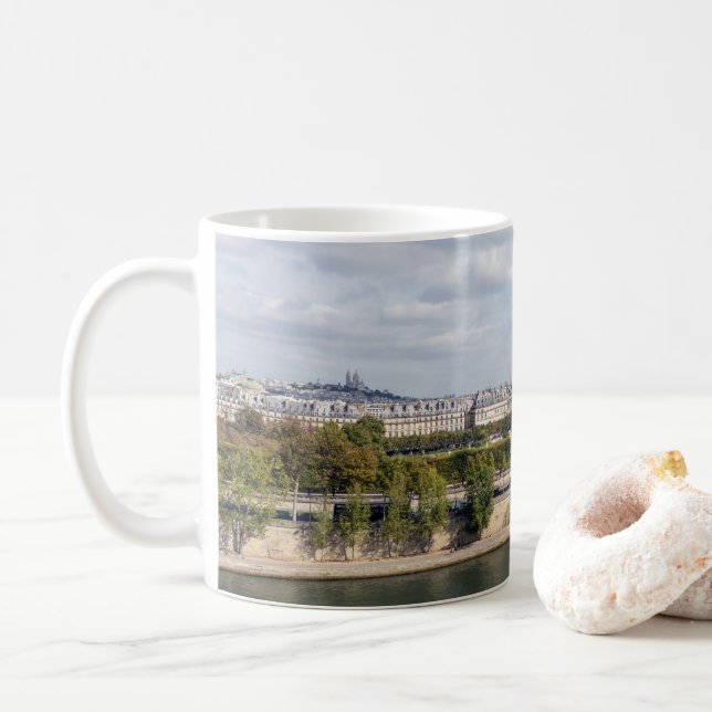 Caneca De Café Visão panorâmica de Paris do telhado de Musee d'Or (Com Donut)