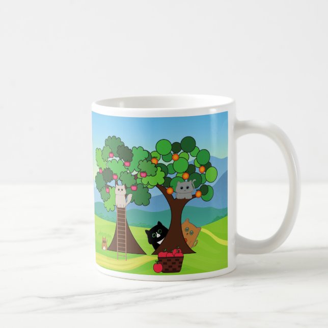 Caneca De Café Visita da família de gatos bonitos ao pomar (Direita)