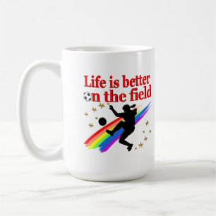 CANECA DE CAFÉ VIVA NO CAMPO DO FUTEBOL