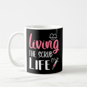 Caneca De Café Vivendo A Enfermeira Da Vida Escrupulosa Vivendo A