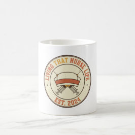 Caneca De Café Vivendo a Vida de Enfermeira Est 2024 Gr Vintage E