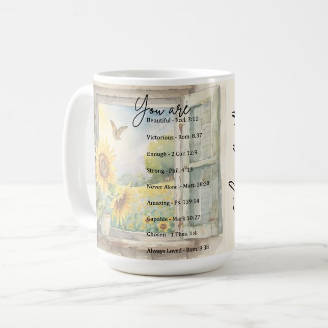 Caneca De Café Você é: Lindas, Escrituras personalizadas (Frente Esquerda)