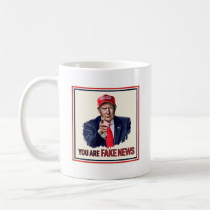 Caneca De Café "Você é notícia falsificada "