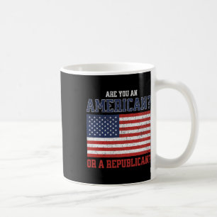 Caneca De Café Você é um americano ou um republicano - Democrata