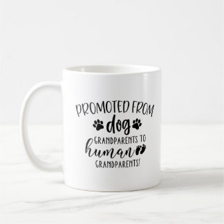 Caneca De Café Você foi promovido de avós de cão para a Huma
