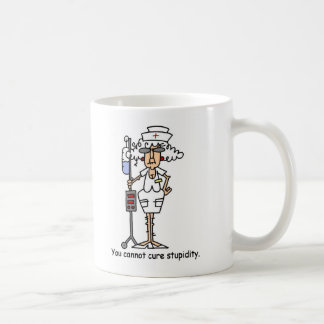 Caneca De Café Você não pode curar a estupidez!