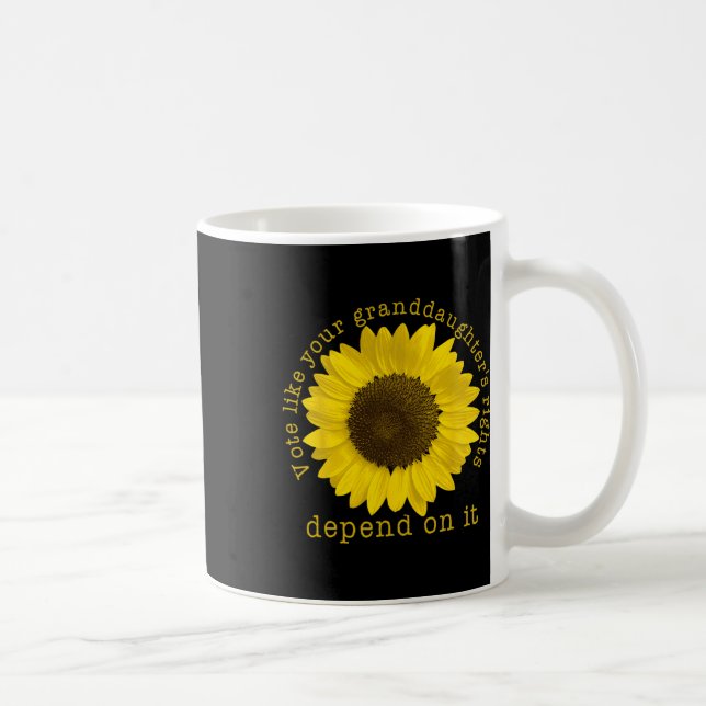 Caneca De Café Votar Os Direitos De Sua neta Depende Disso (Direita)