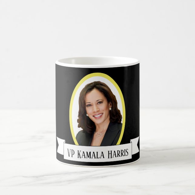 Caneca De Café VP Kamala Harris Portait (Centro)