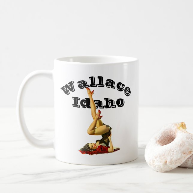 Caneca De Café Wallace Idaho Pinup Girl (Com Donut)