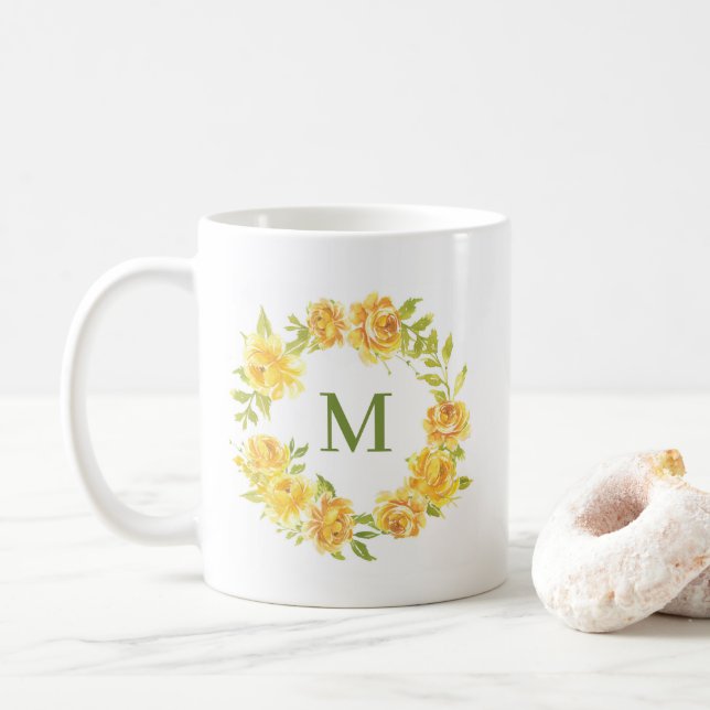 Caneca De Café Watercolor Yellow Summer Flowers Wreath Monograma (Com Donut)