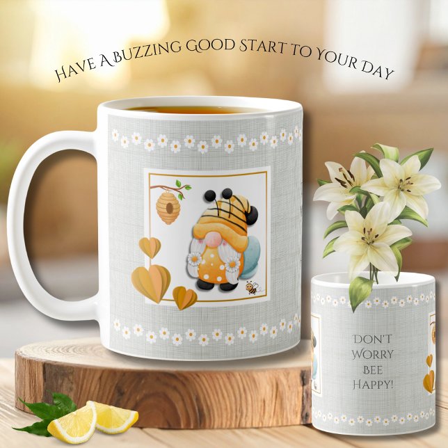 Caneca De Café Whimsical Gnome Don’t Worry Bee Happy Daisy Mug (Brighten your morning coffee routine with this adorable watercolor Bee Gnome mug)
