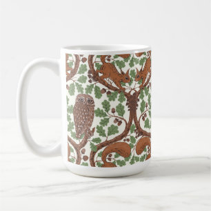 Caneca De Café Whispers/Corujas e esquilos de madeira no carvalho