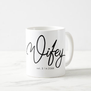 Caneca De Café Wifey na pia batismal extravagante com data
