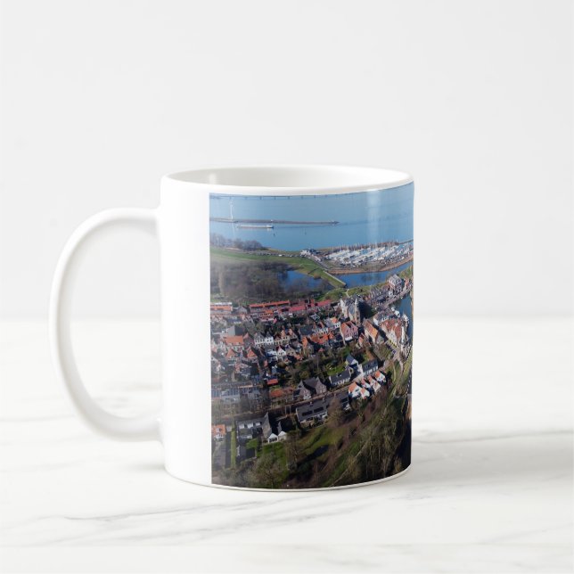 Caneca De Café Willemstad Nederland drone overzicht. (Esquerda)