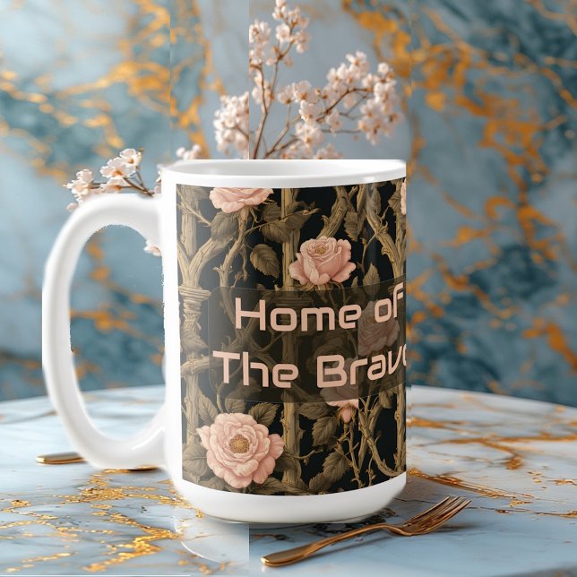 Caneca De Café William Morris Chic Rose Trellis Lar dos Bravos (William Morris Chic Rose Trellis Home of the Brave Coffee Mug)