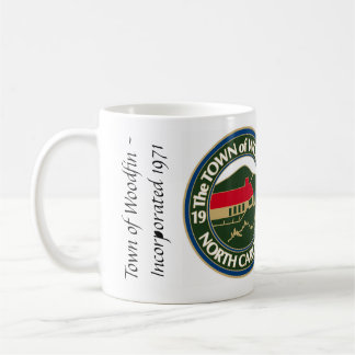 Caneca De Café Woodfin- apenas acima de Asheville, direito abaixo