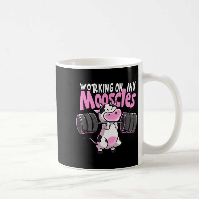 Caneca De Café Working On My Mooscles Funny Gym Cow Weightlifting (Direita)
