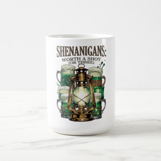 Caneca De Café Worth a Shot Lantern Toast Graphic Tee (Centro)