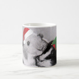 Caneca De Café Wraparound da cobaia de Peegs do Natal