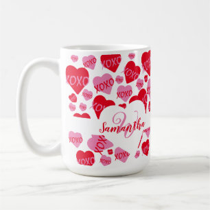 Caneca De Café XOXO Coração Cor-de-Rosa Padrão Monograma Branco