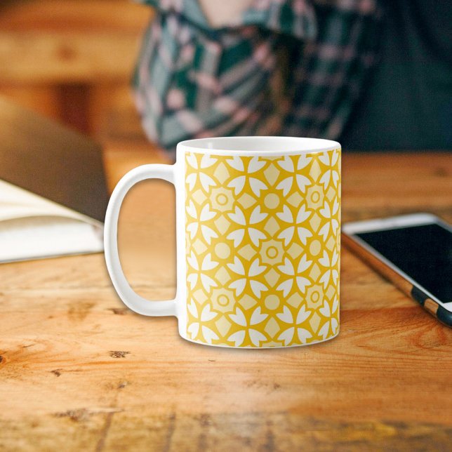 Caneca De Café Yellow Batik Pattern Mug (Criador carregado)