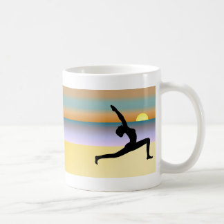 Caneca De Café Yoga Na Praia Pose Silhouette Tea Coffee Mugs