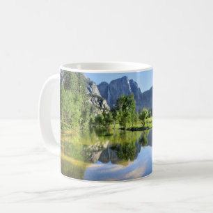 Caneca De Café Yosemite Falls do rio de Merced - vale de Yosemite